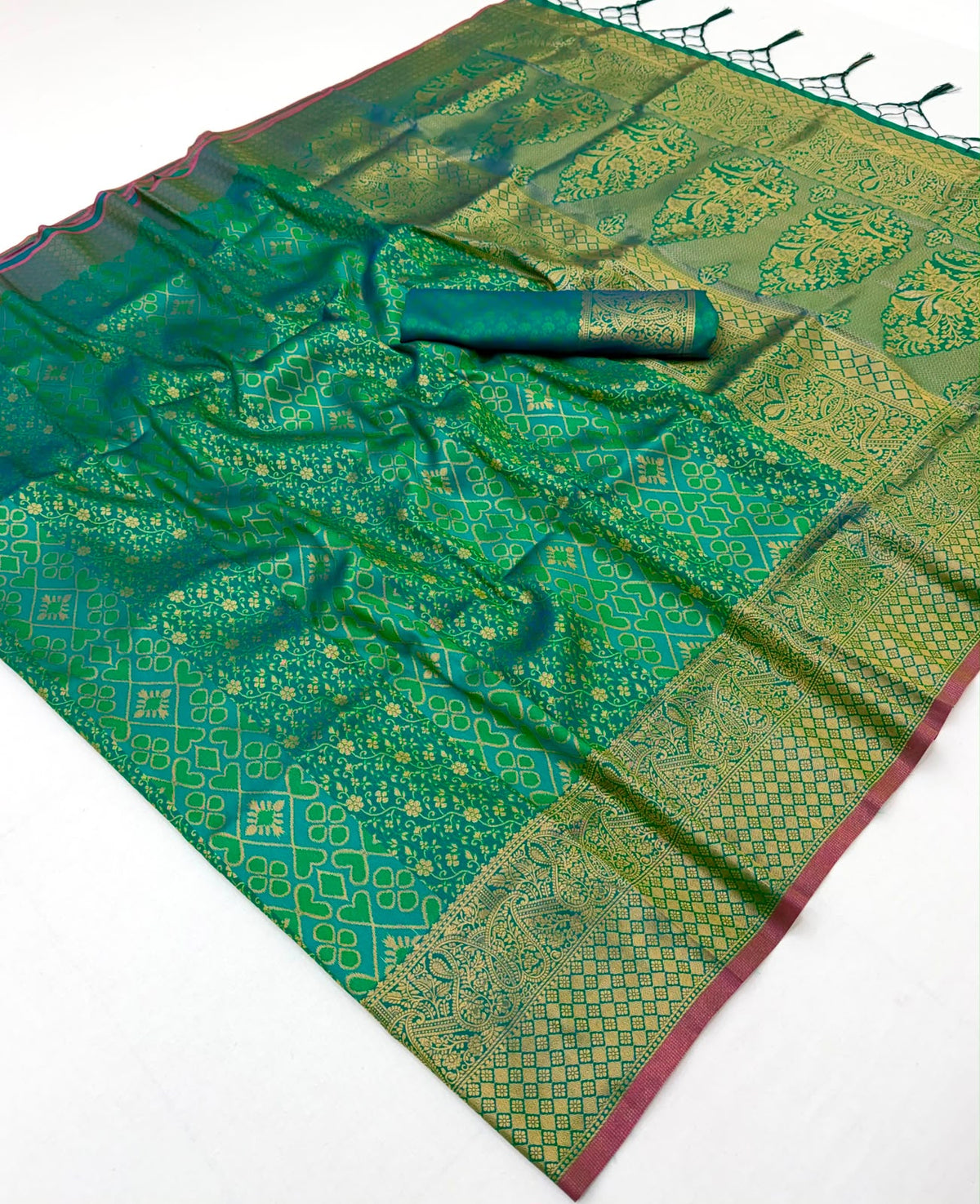 Pure Silk Izel Handloom Saree