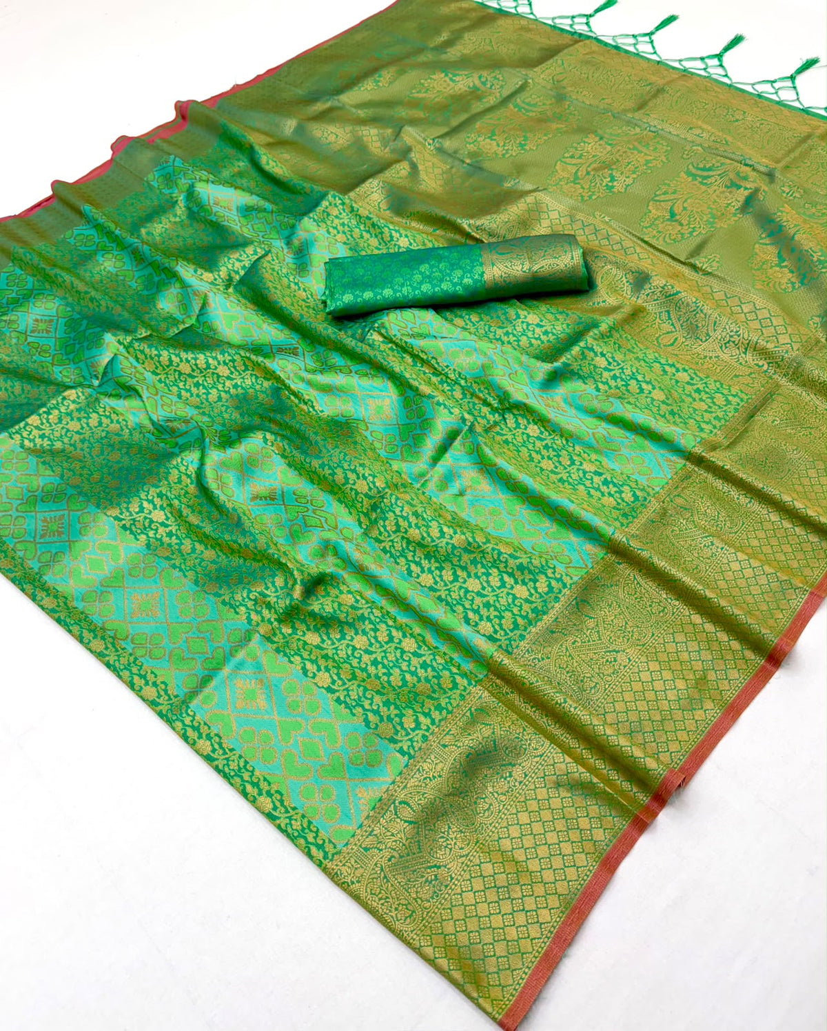 Pure Silk Izel Handloom Saree